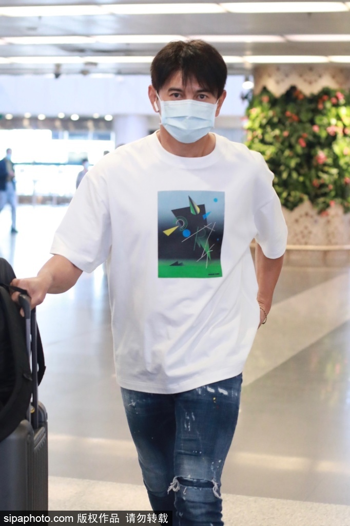 特朗普称 doge 发现政府存在数十亿美元的浪费