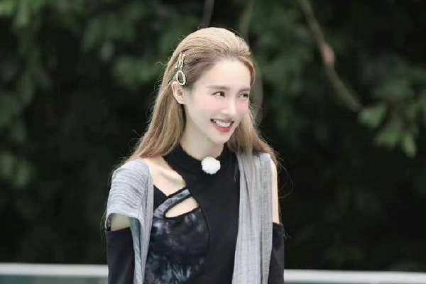 尾盘:美股涨跌不一 芯片股拖累纳指下跌1.3%