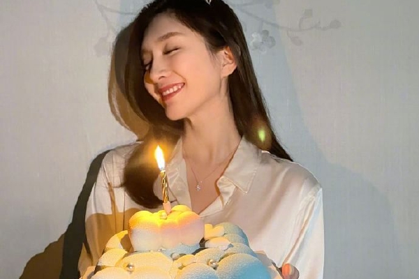 《美好的夜晚从花季开始》电视剧在线观看- 全集泰剧- 雨花_