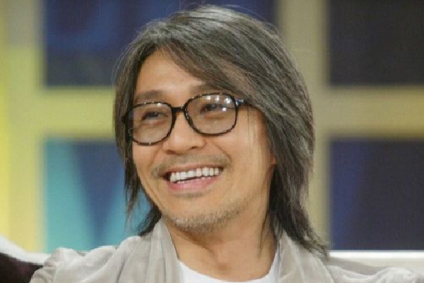 尾盘:美股继续走低 道指跌逾700点