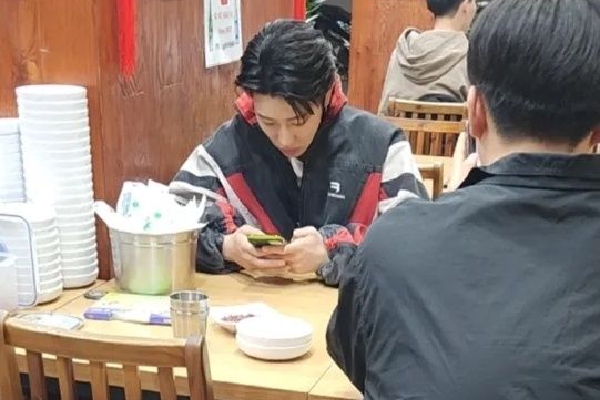 特朗普称油价将断崖式暴跌,现实却是下跌力度微乎其微