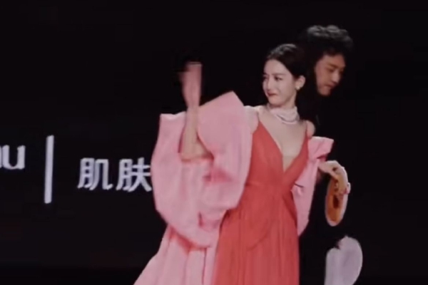 开盘:美股周四高开 芯片股回升