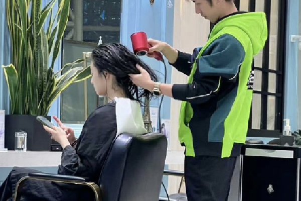 最高法院裁定:at&t与verizon在上诉案中败诉,fcc的罚款程序未侵犯陪审团受审权