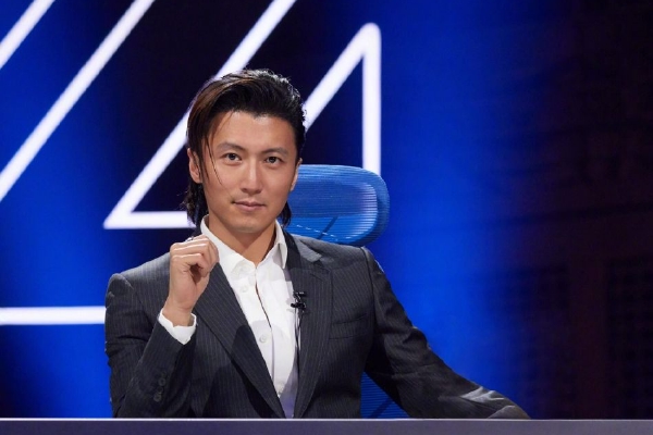 贝索斯驳斥ai失业论预测 410亿美元押注ai实验室