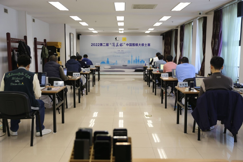 礼来新药retatrutide三期临床成功：40周减重15%，降糖效果显著